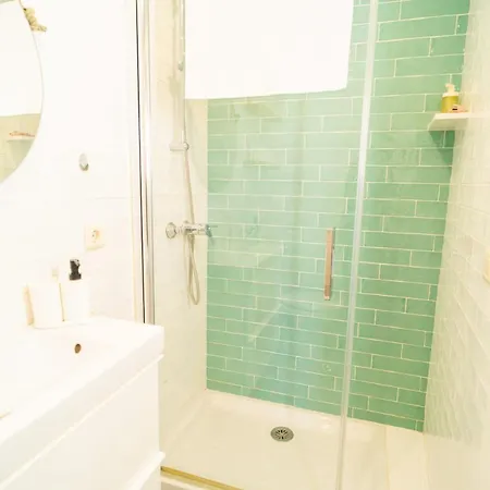 Duplex House Near Downtown Apartment *