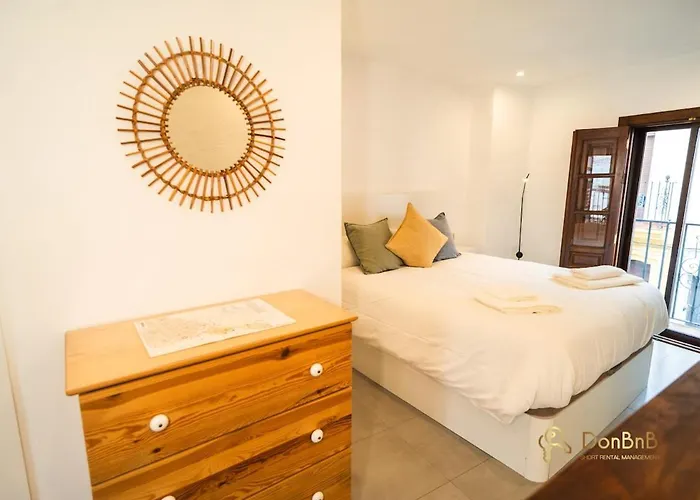 Duplex House Near Downtown Apartment Ronda