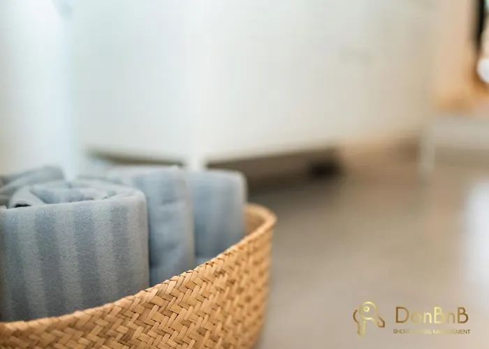 Duplex House Near Downtown Apartment Ronda