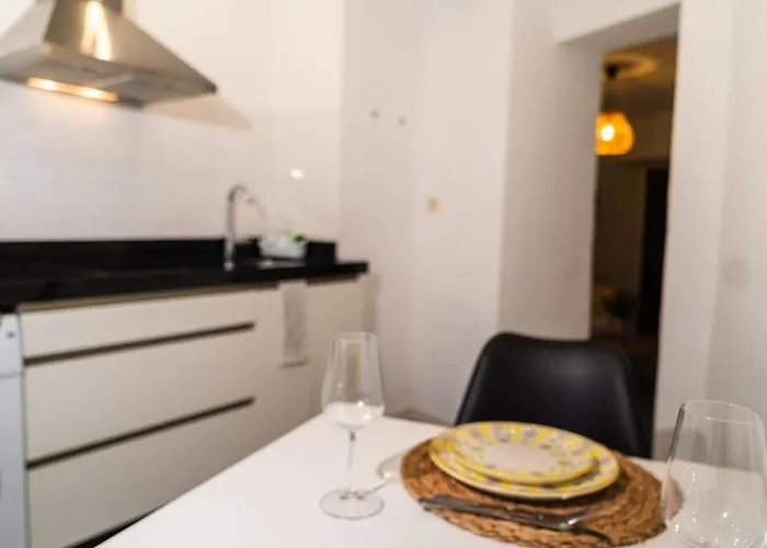 Duplex House Near Downtown Apartment